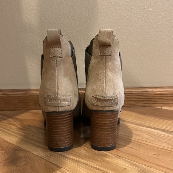 Sorel Suede Tan Heel Boots - Picture 2 of 5